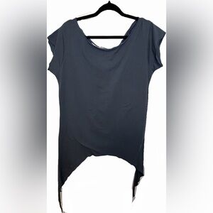 ✨ Edgy Slashed-Back Asymmetrical Tee – Fair Trade – Organic Cotton – Size L/XL ✨